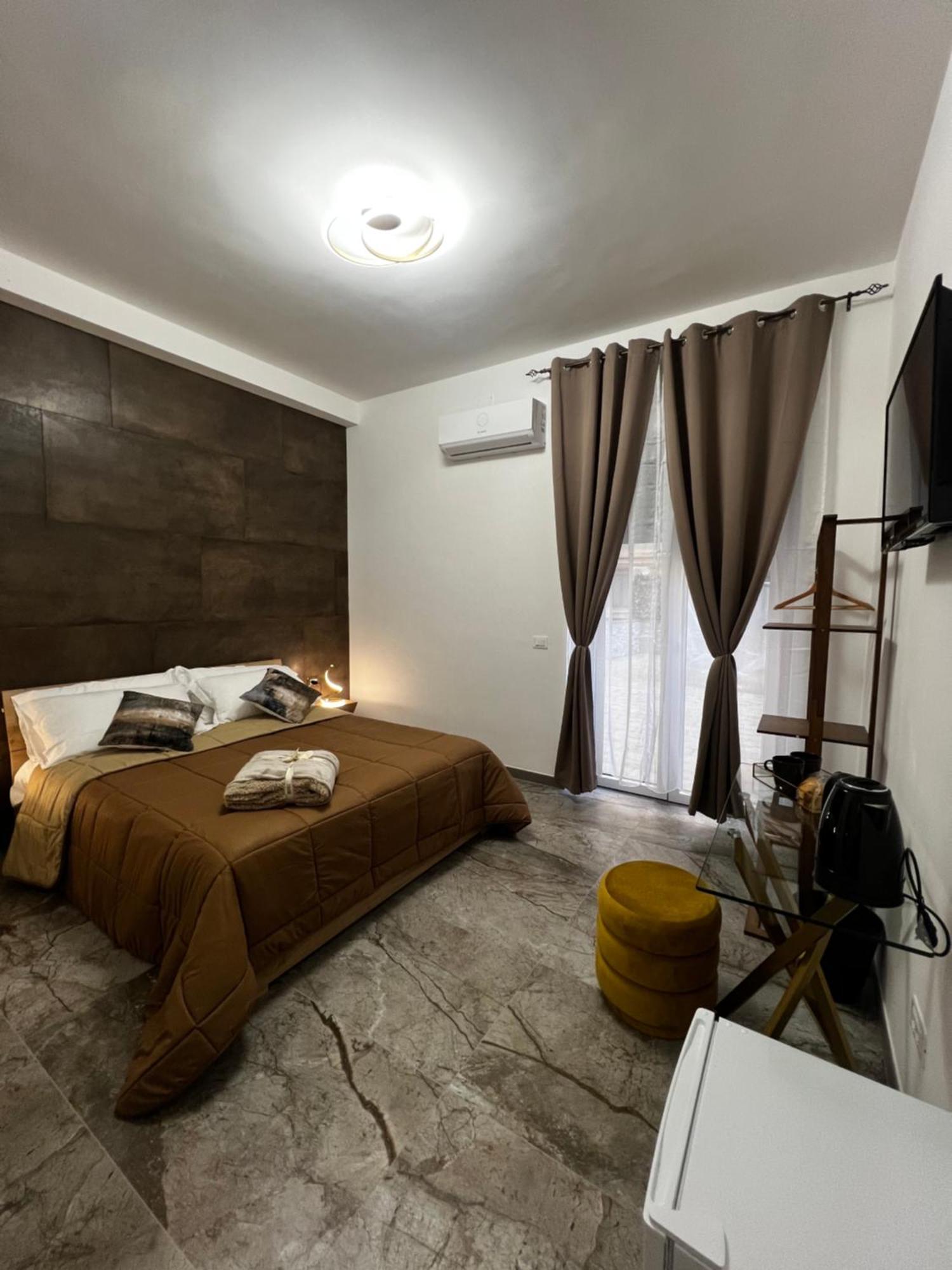 Bed and Breakfast Time To Relax Salerno Exterior foto
